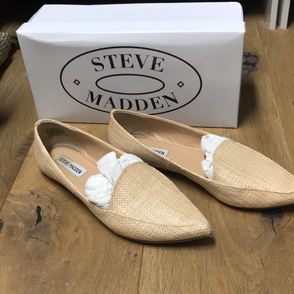 Steve Madden Natural Flats